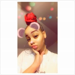 Meet your Posher, Sabrina